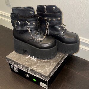 ASHES-57 ANKLE BOOT | BLACK FAUX LEATHER